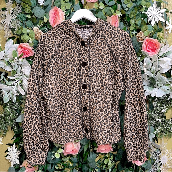 Leopard Long Sleeve Button Up Hoodie - Picture 1 of 8